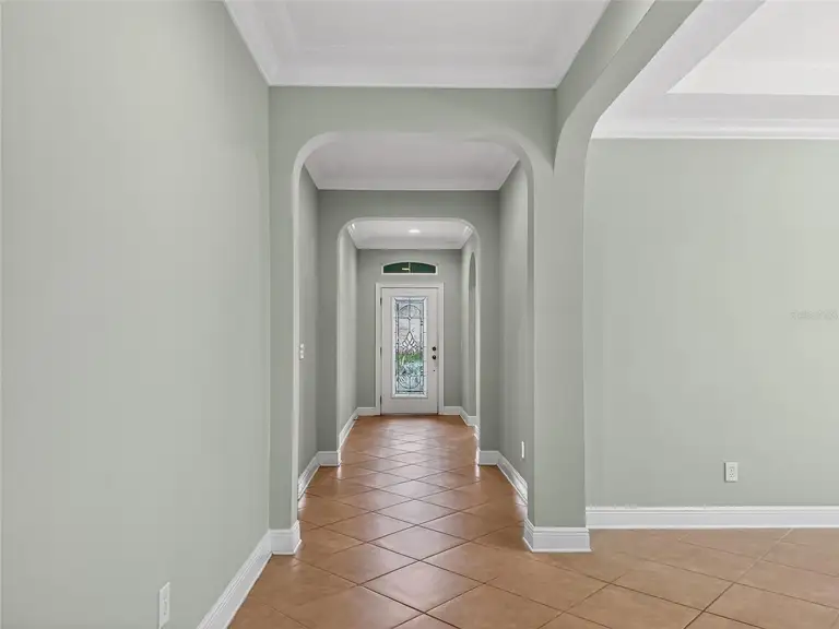 2062 REDBAY AVE — photo 3