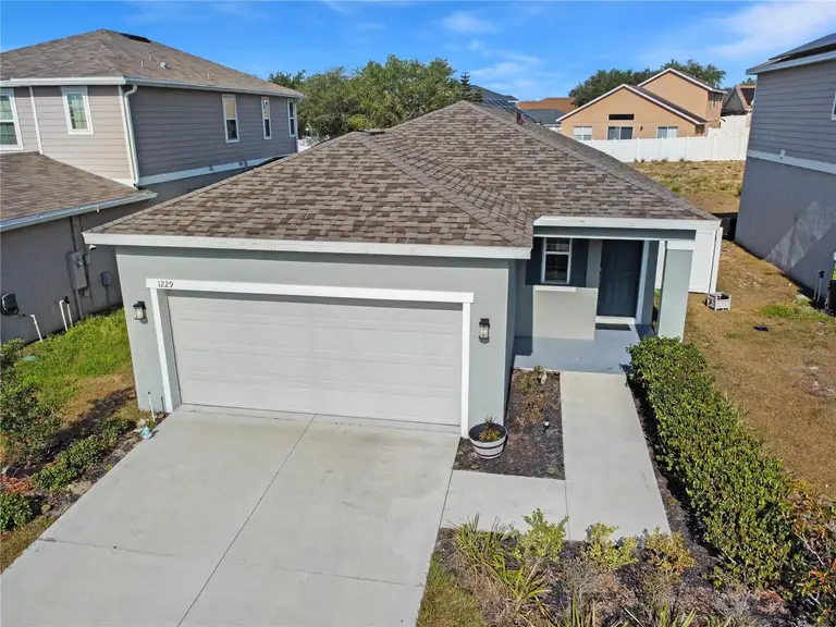 1229 FOREST GATE CIR