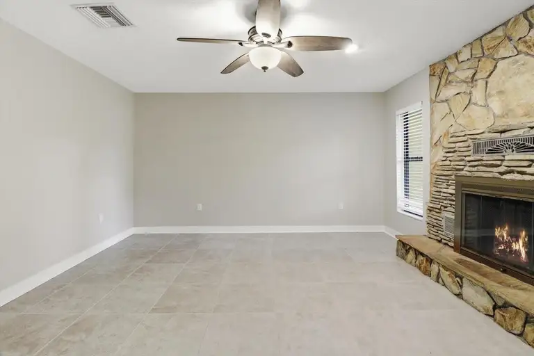 6950 W HILGER CT — photo 4