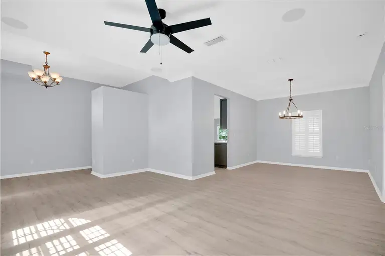 59 HOLLOW PINE DR — photo 4