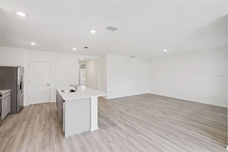 1751 GRANDIOSE DR — photo 3