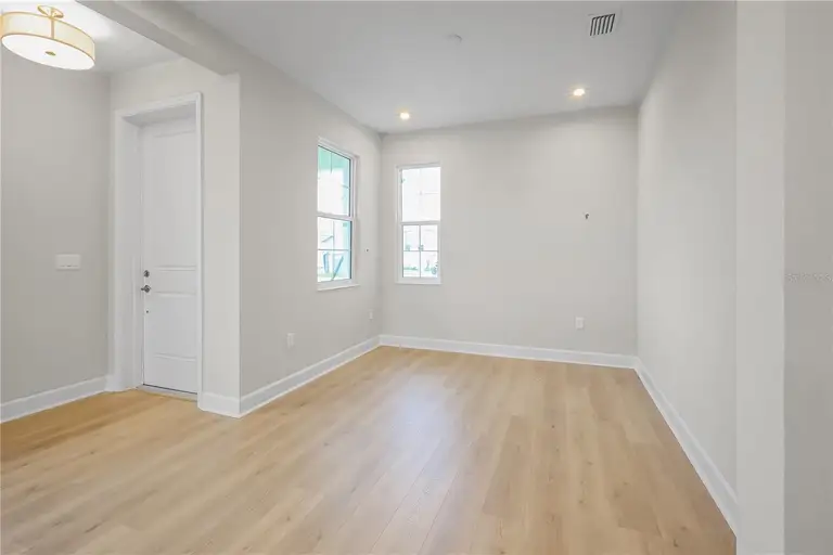 570 HAMMOCK OAKS BLVD — photo 5