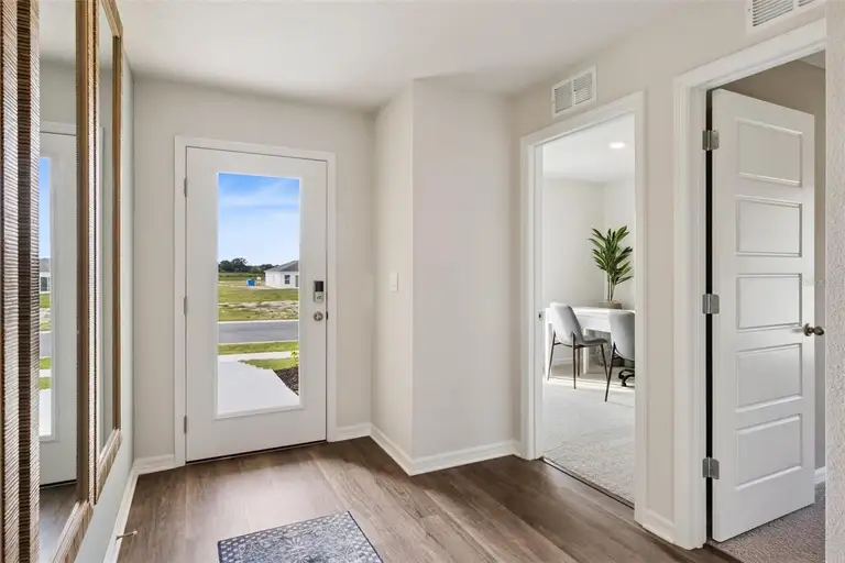 738 GREENWAY BLVD — photo 3