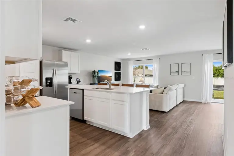 738 GREENWAY BLVD — photo 4