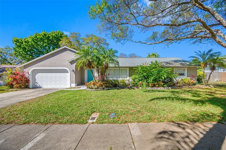 1632 WINDSOR PL