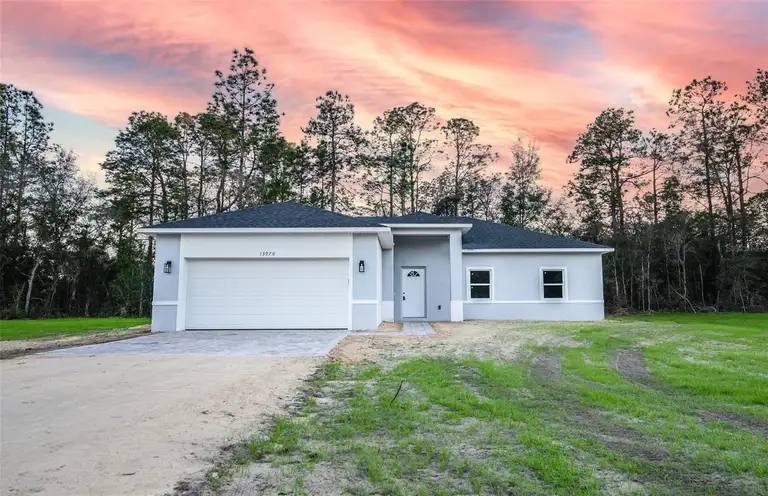 2642 MAGNOLIA CIR
