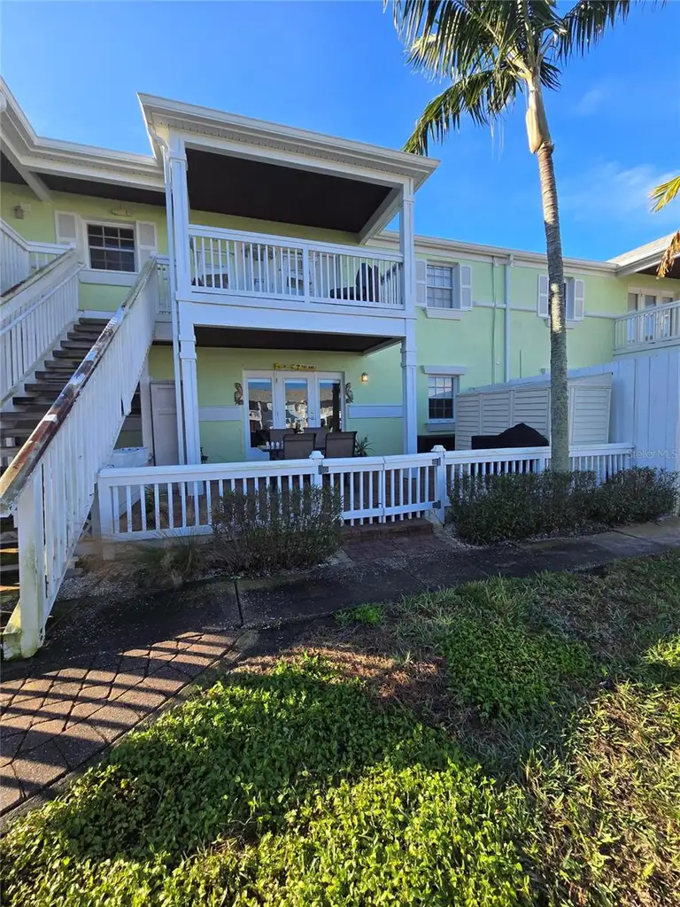5231 BEACH DR SE #A — photo 3