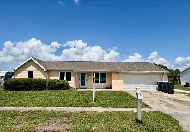 2755 GREENDALE RD