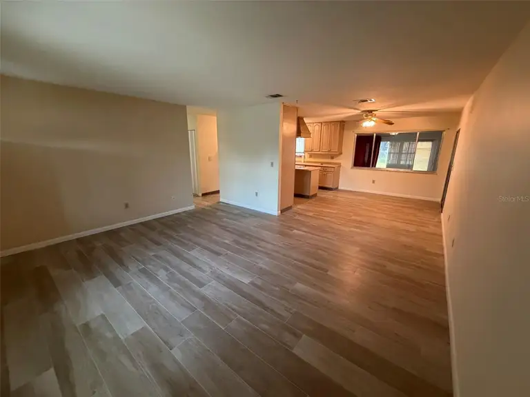 8228 SAN JACINTO AVE — photo 3