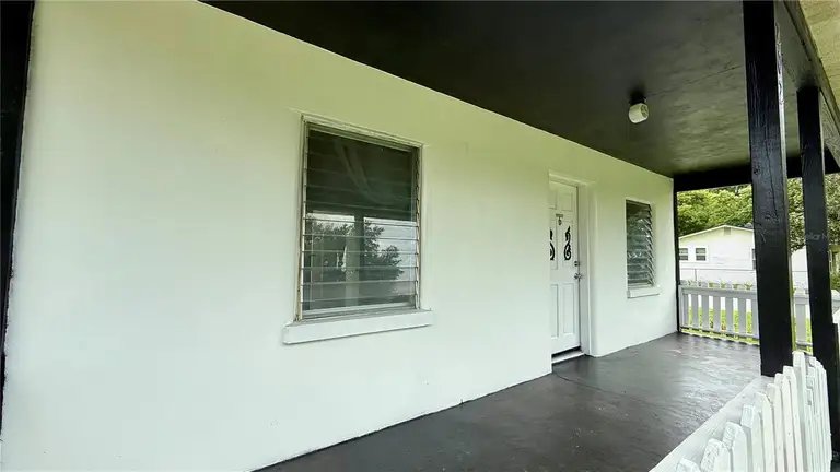 202 E POLK ST — photo 3