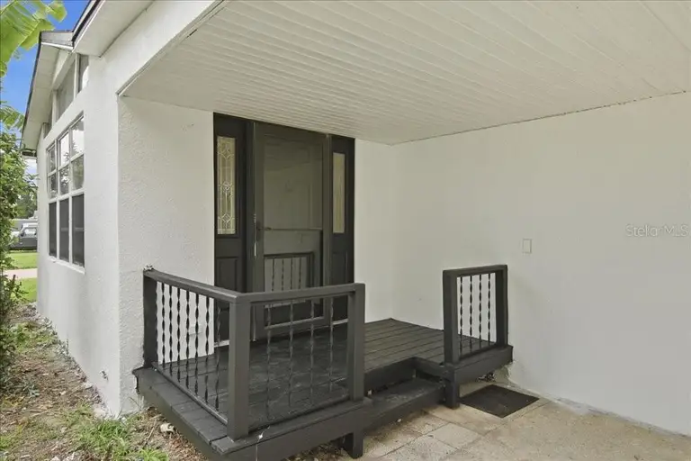 171 STANLEY BELL DR — photo 4
