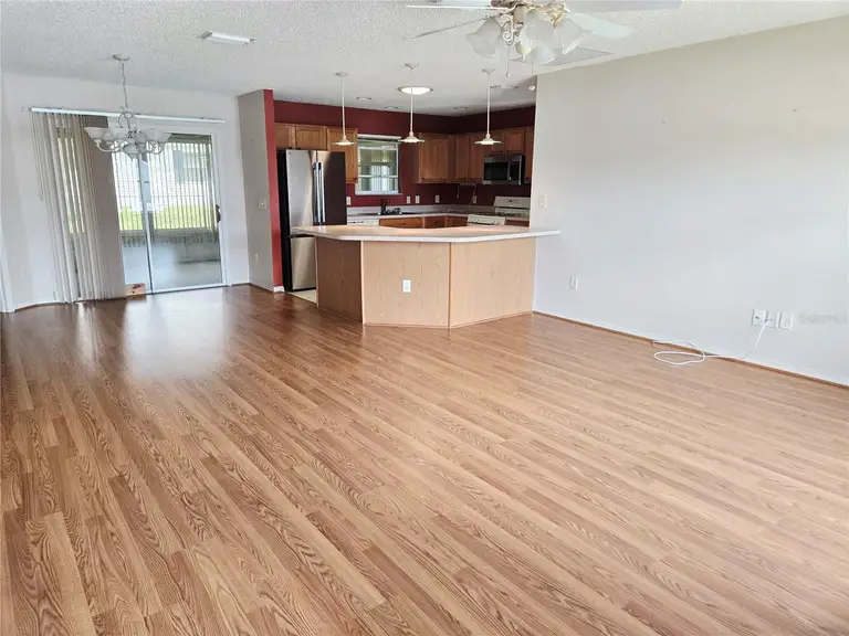 9533 SE 168TH MAPLESONG LN — photo 2