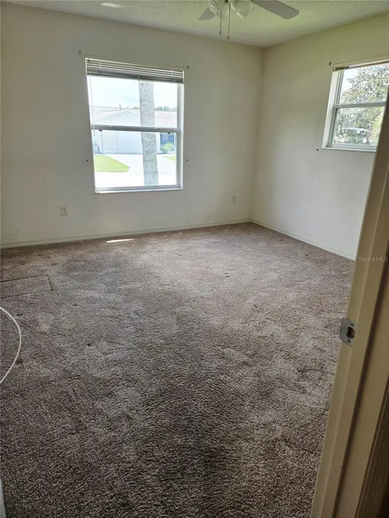 9533 SE 168TH MAPLESONG LN — photo 5