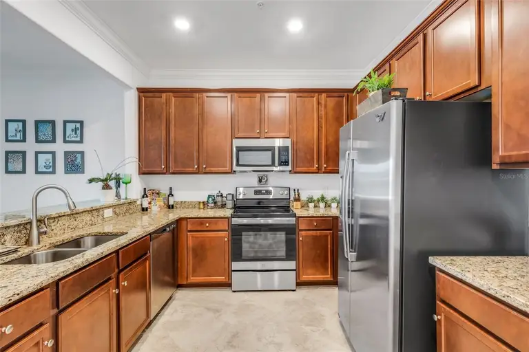 20450 LAGENTE CIR — photo 5