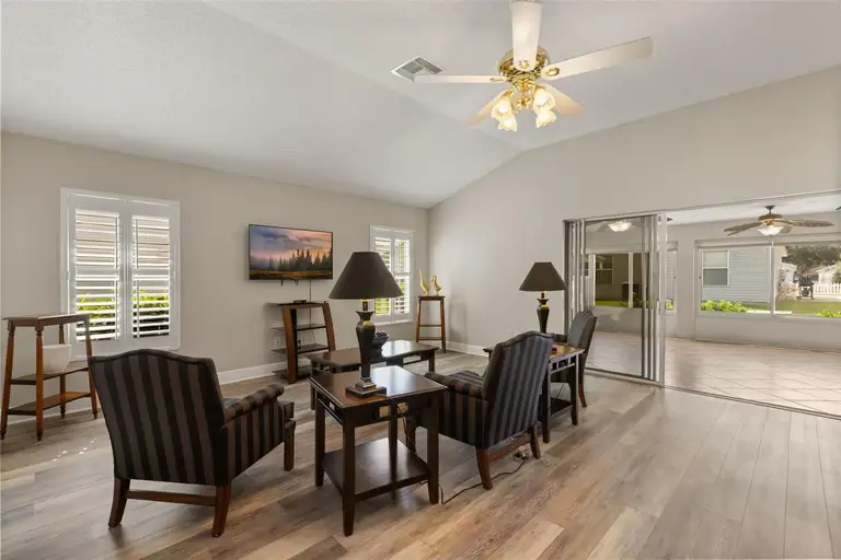 2120 CALLAWAY DR — photo 2