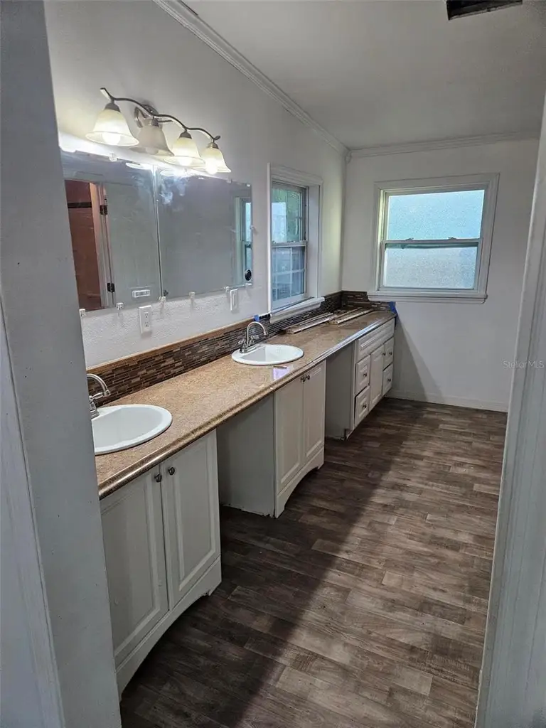 3050 CR 418 — photo 4