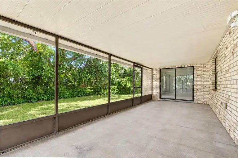 716 WESTWOOD DR — photo 3