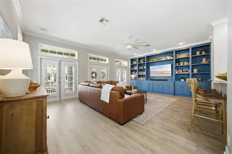 10438 GREEN LINKS DR — photo 5