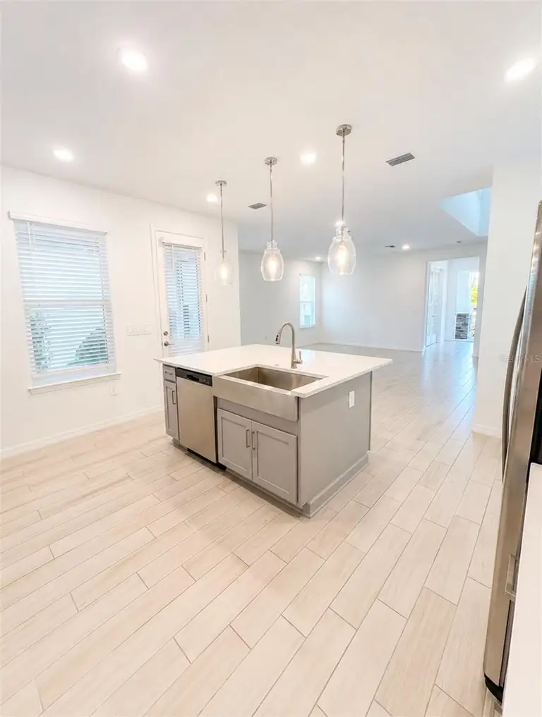 5136 GOLDFINCH DR — photo 5