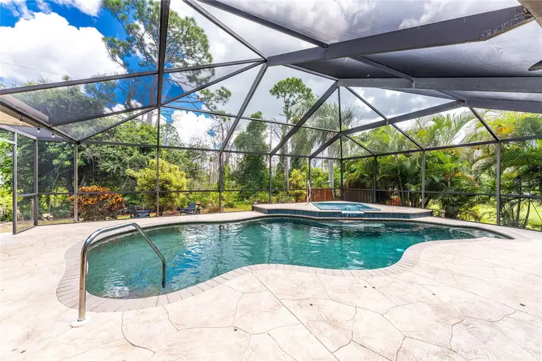 1087 BAY HARBOR DR — photo 3