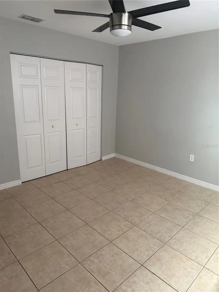 916 LAKE DESTINY RD #H — photo 4