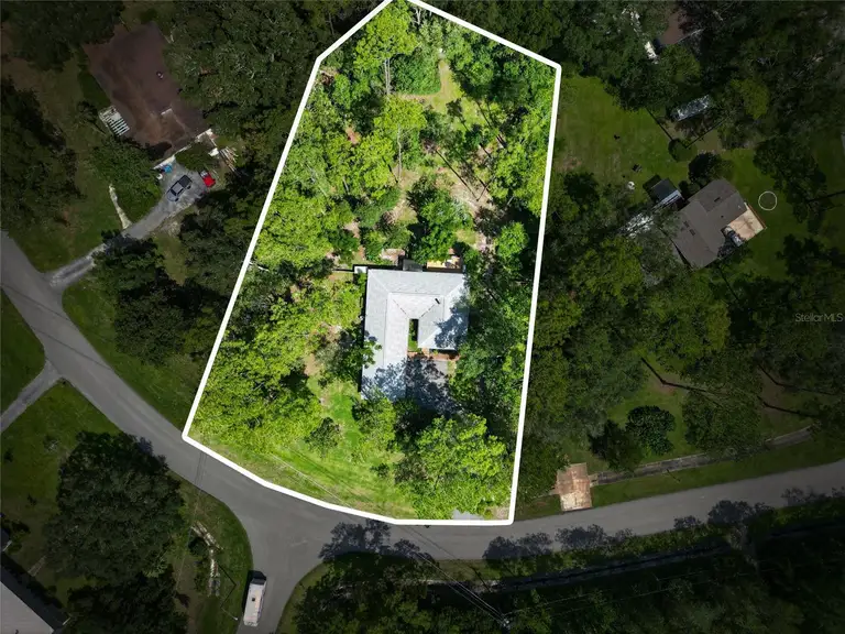 325 NW 80TH BLVD — photo 3