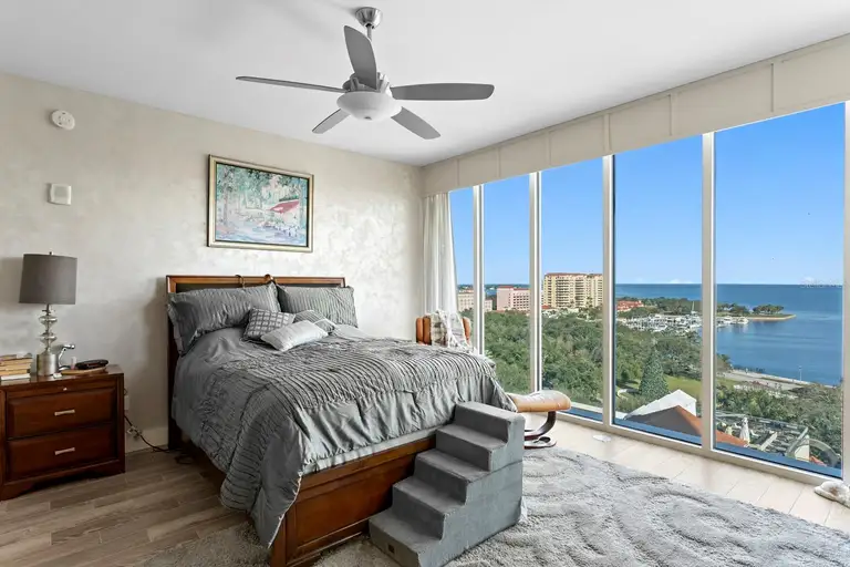 176 4TH AVE NE #1002 — photo 4