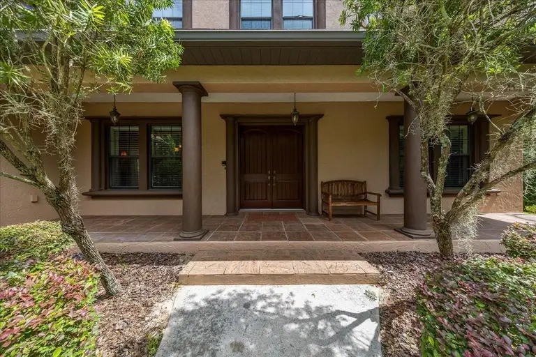 820 SE 36TH LN — photo 3