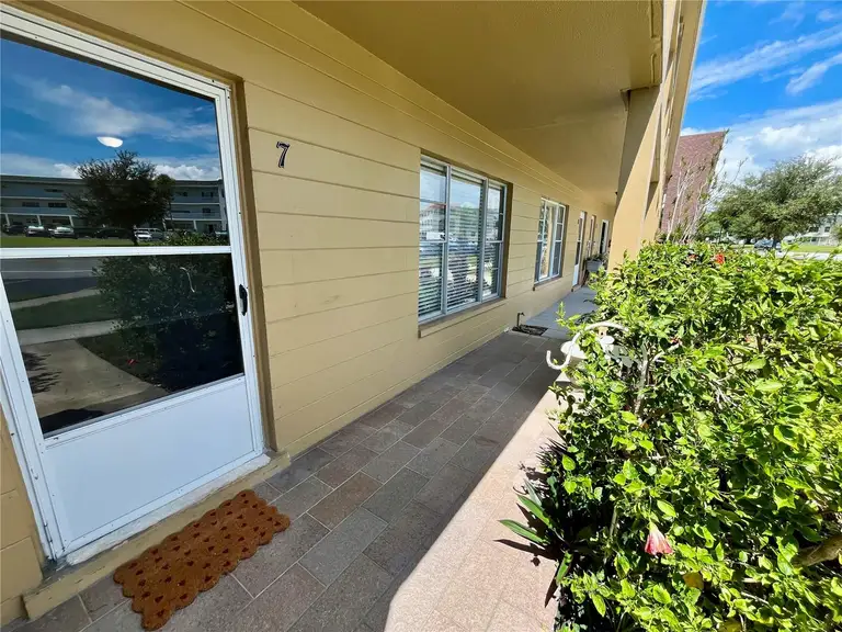 2000 WORLD PARKWAY BLVD #7 — photo 4