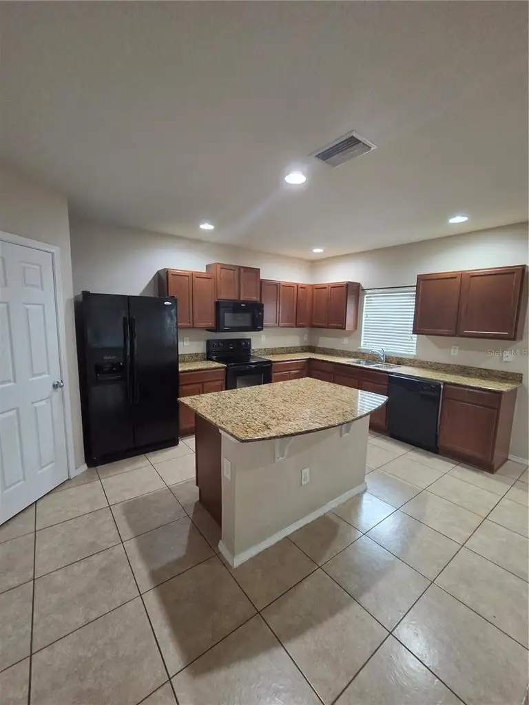 4617 SOMERSET HILL LN — photo 4