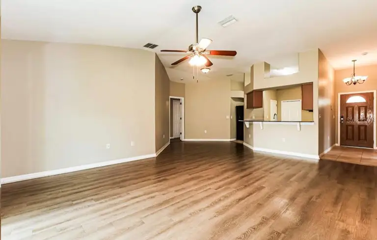 3428 SE 4TH PL — photo 2